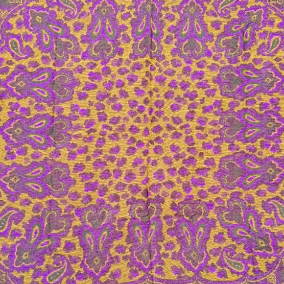 Vintage FENDI Scarf | Oversized Wrap | 90s Paisley, Leopard Print - Picture 4 of 12